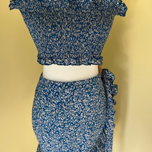 Frill Trim Shirred Tube Crop Top set matching ruffle skirt Blue floral 1XL Plus - Picture 4 of 9